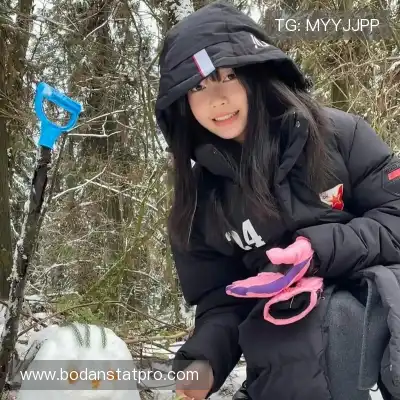 杜严谦
